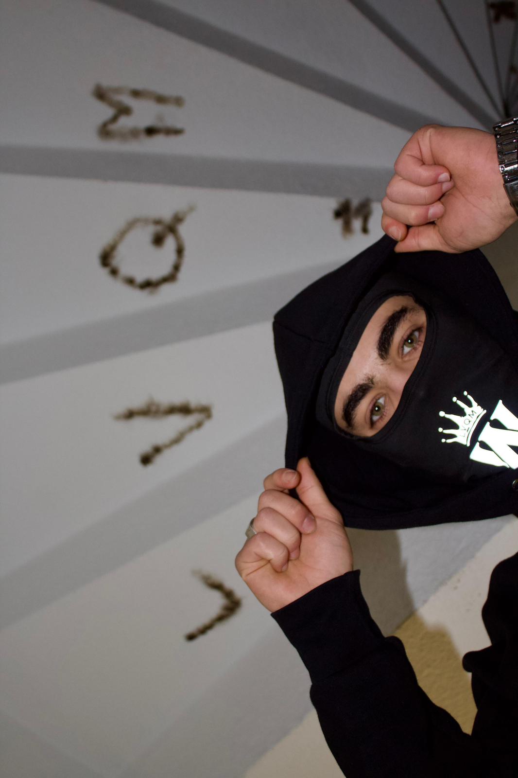 Cagoule LVQM — Signature